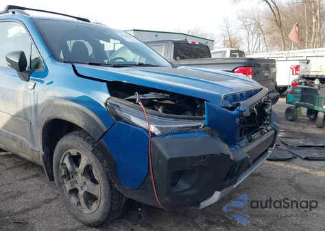 2022 Subaru Forester Wilderness z USA, uszkodzony, nr VIN JF2SKAMC3NH466464